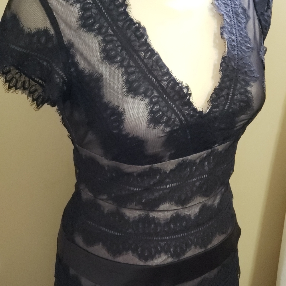 Dress - Picture 3 of 6